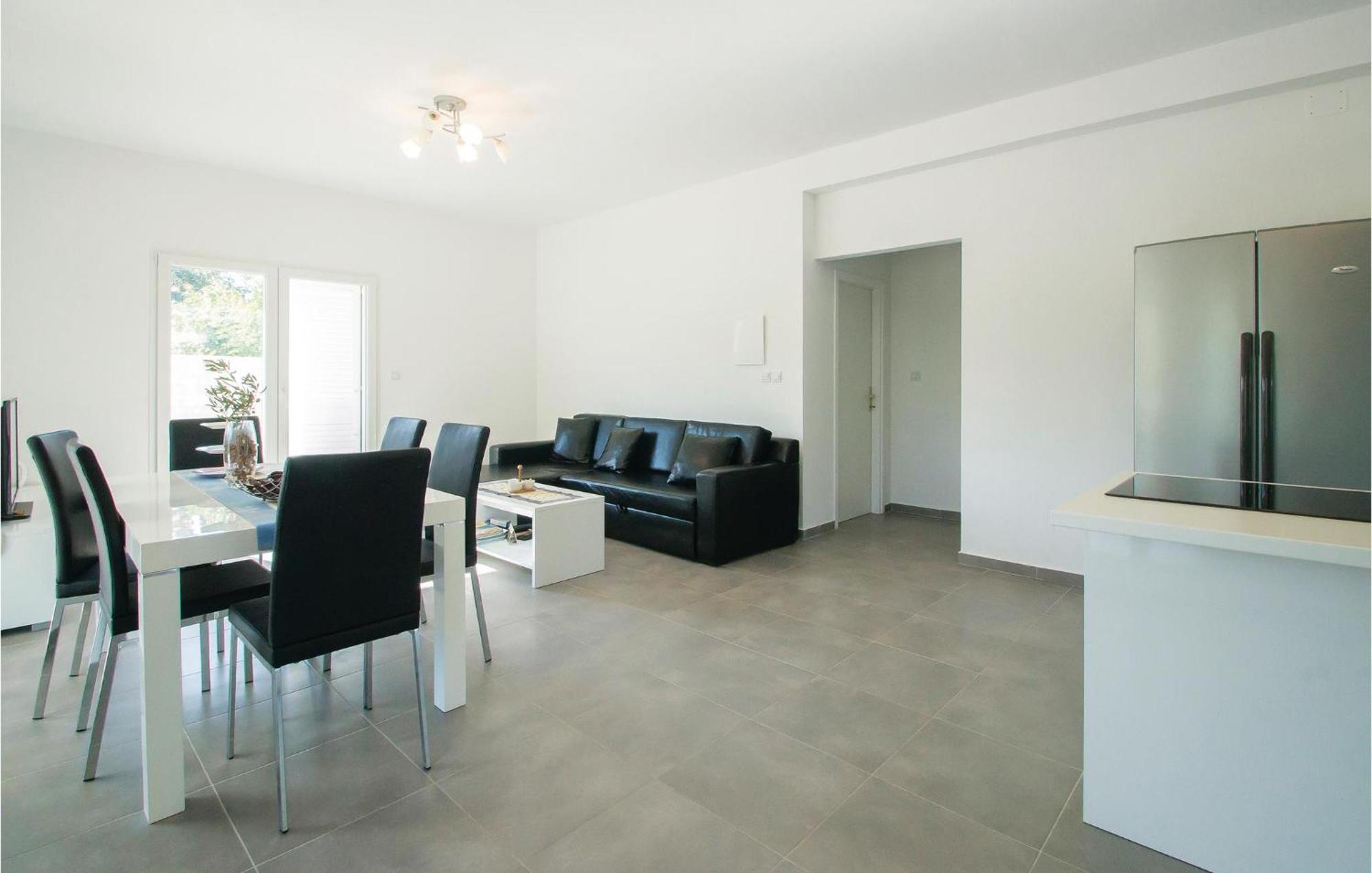 Stunning Apartment In Grscica With Kitchen Prižba Dış mekan fotoğraf
